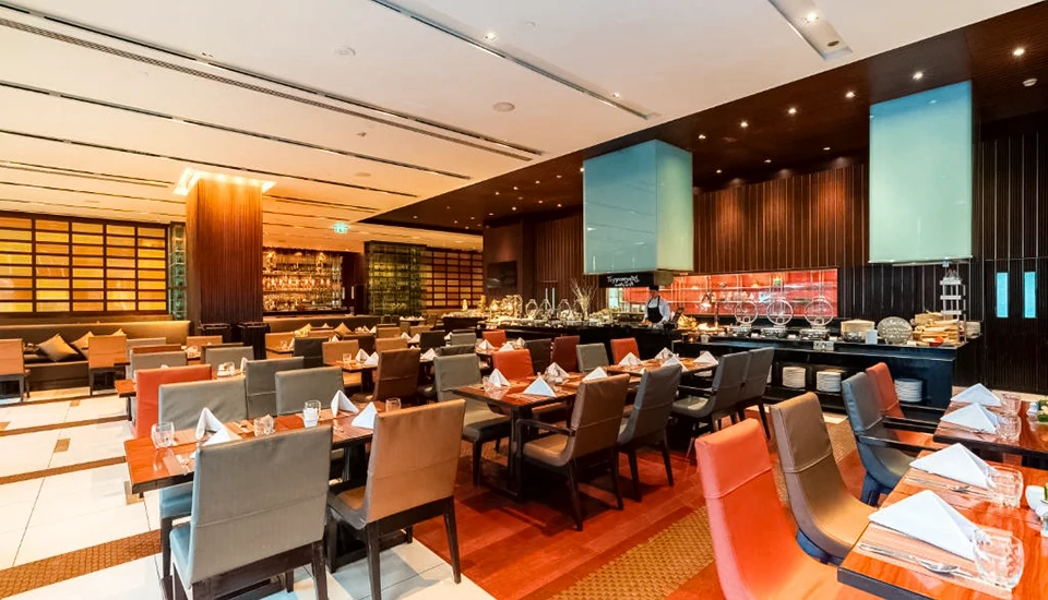 هتل هالیدی این سیلوم بانکوک